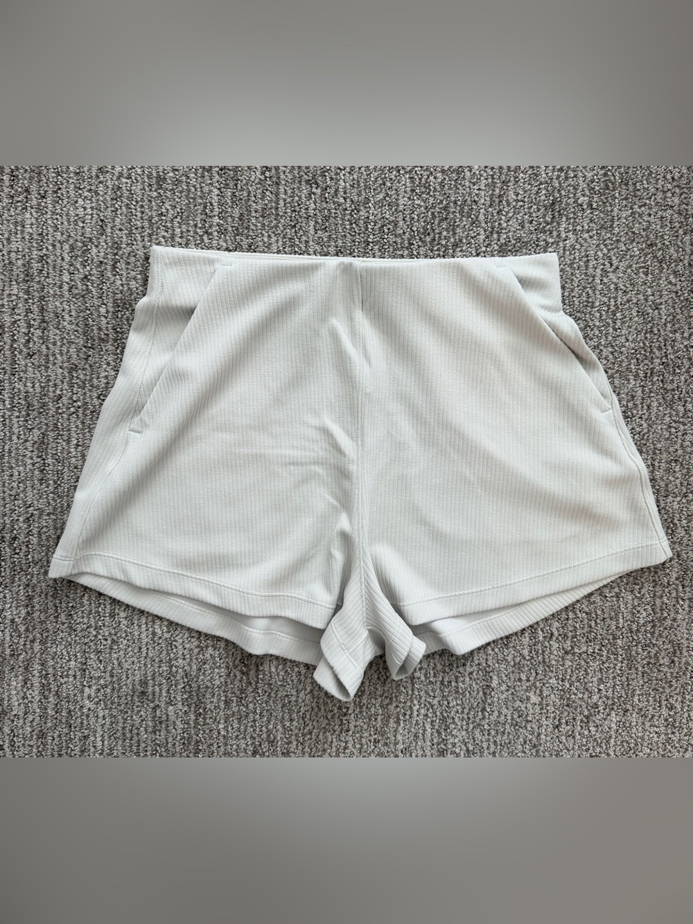 lululemon Ribbed Softstreme High Rise Short 2”